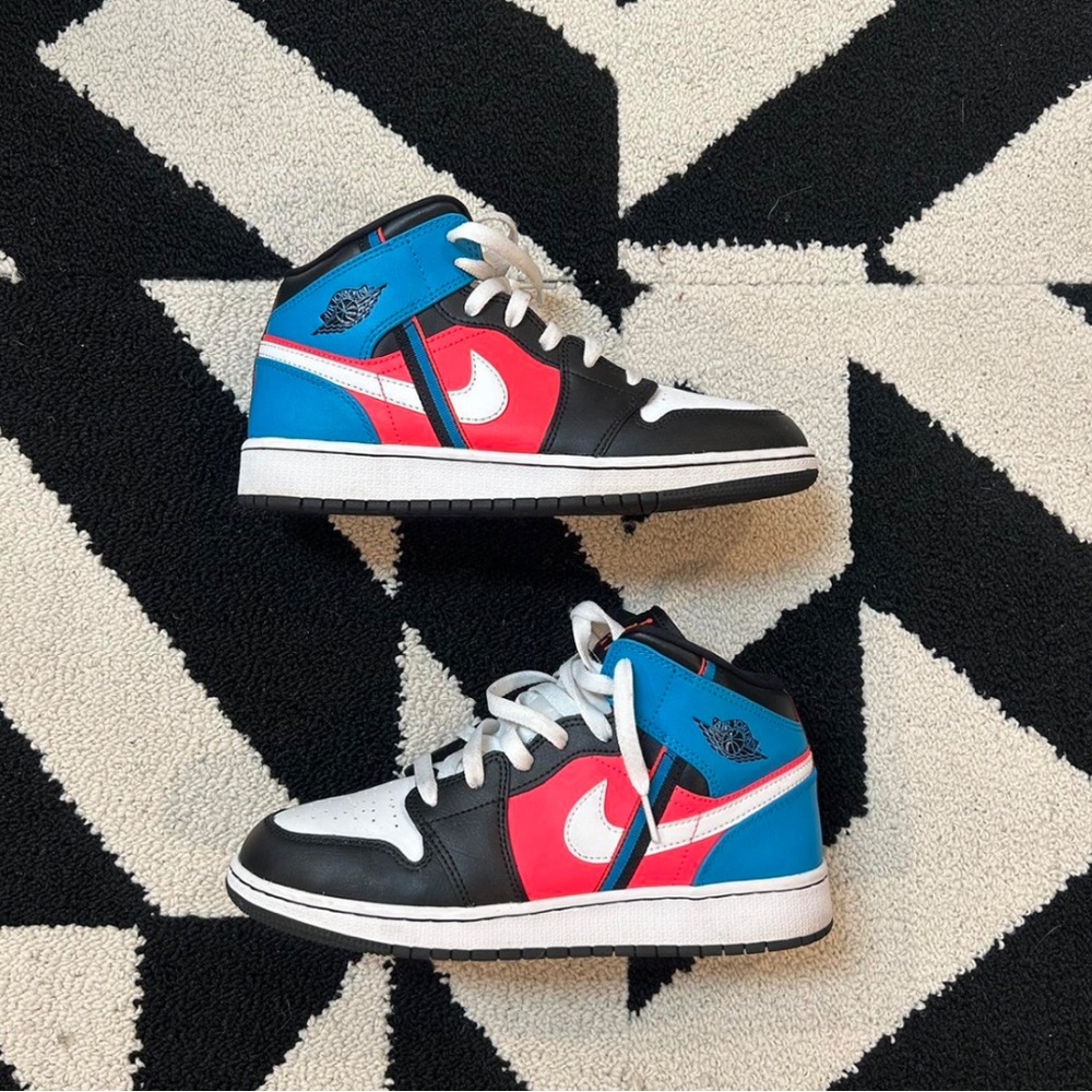 Air Jordan 1 mid game time GS goat certified size 6.5 Y